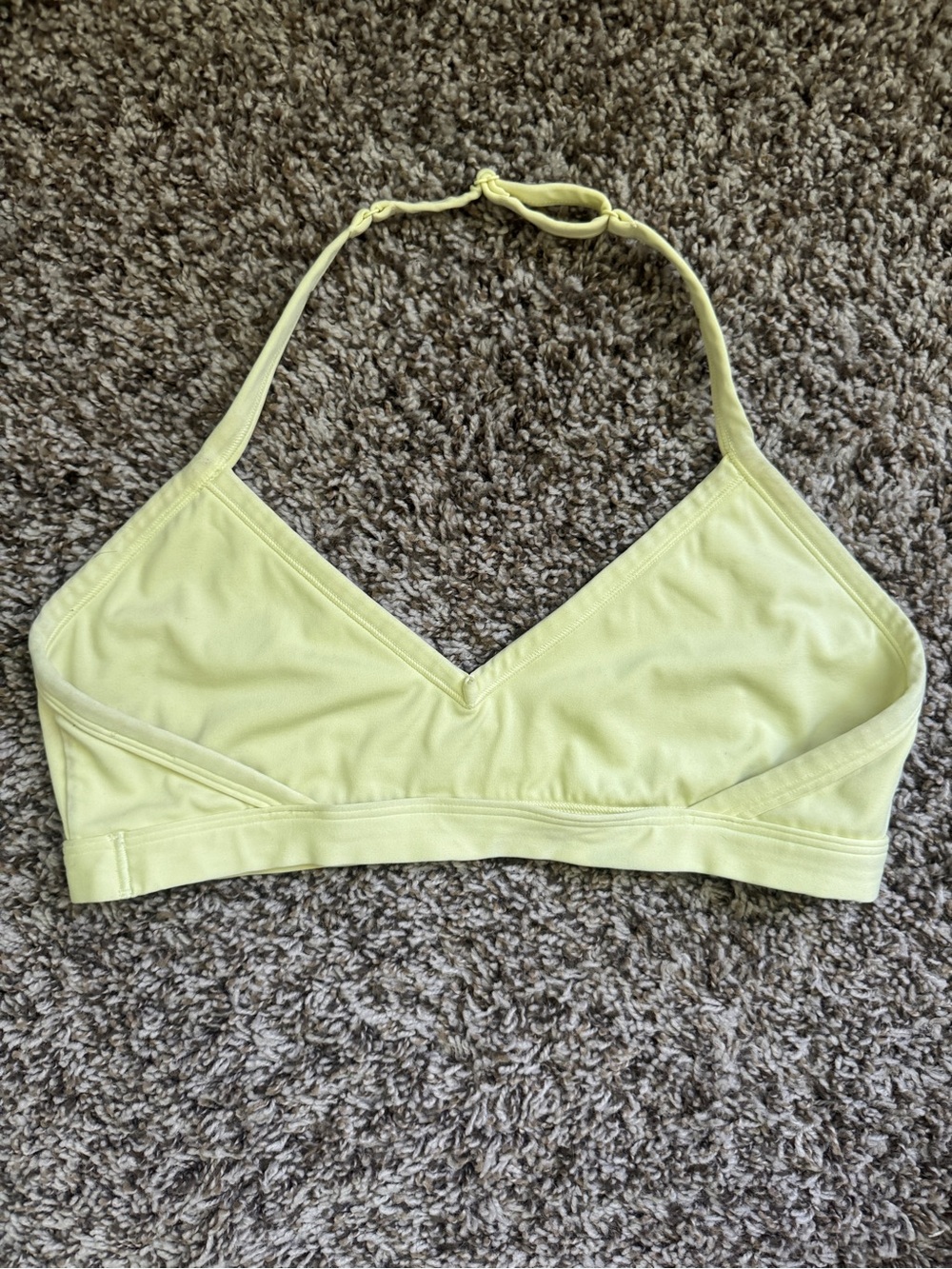Gymshark Minimal Halter Bra - Picture 2 of 4